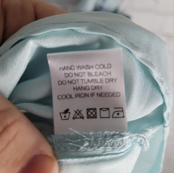 LOVERS + FRIENDS | Haven tye-dye pattern true wrap dress - Picture 7 of 9